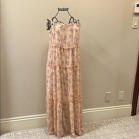 June and Hudson Floral Pink Maxi Dress - Picture 2 of 9